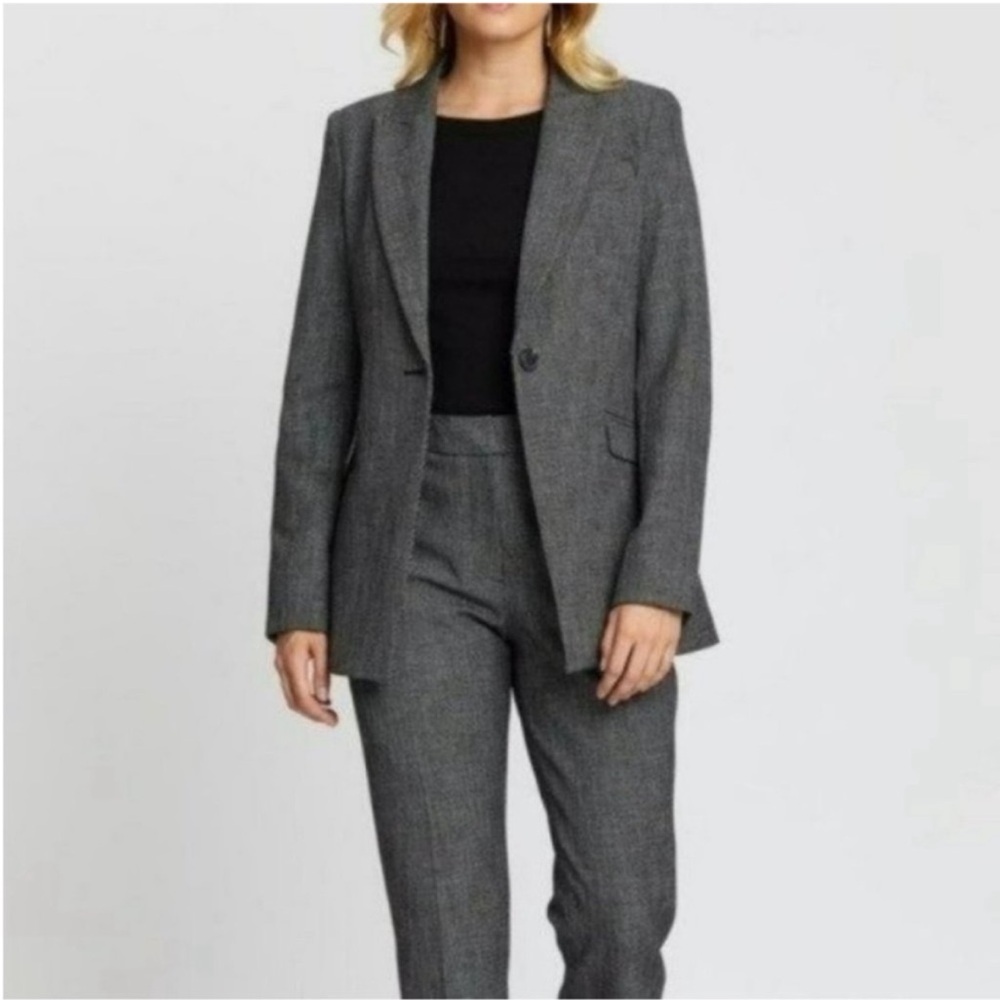 Zanella grey suit jacket blazer long sleeve women’s formal